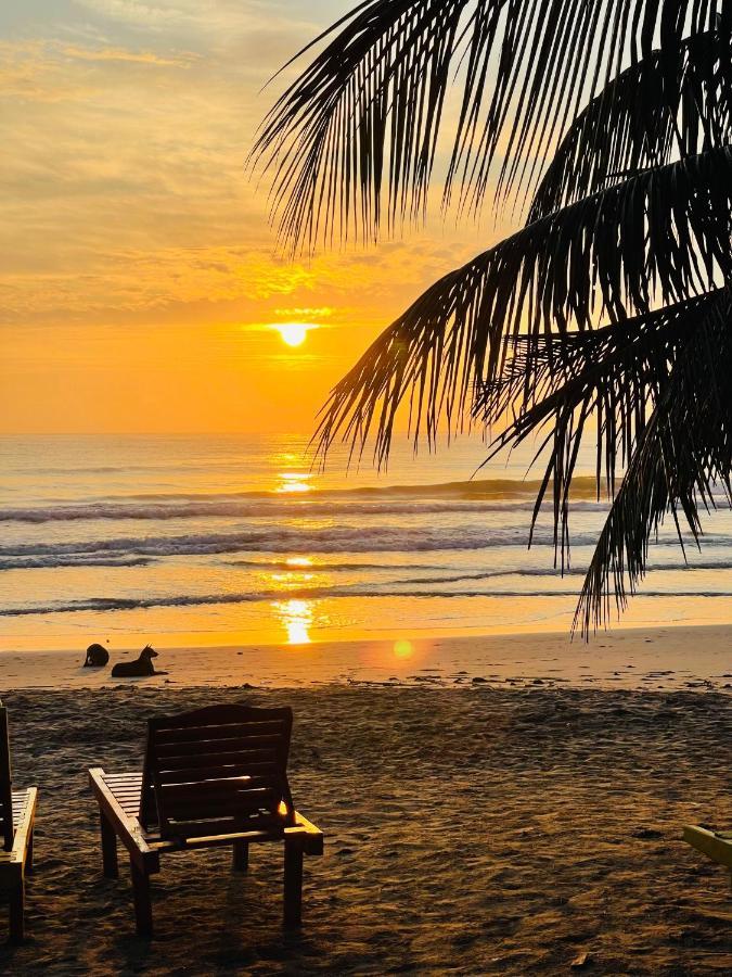Golden Beach Cottages トリンコマリー エクステリア 写真